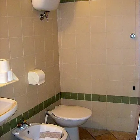 Отель Cannon D'oro 2*