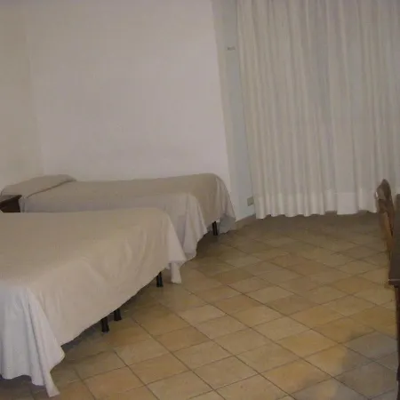 Cannon D'oro Hotell 2*