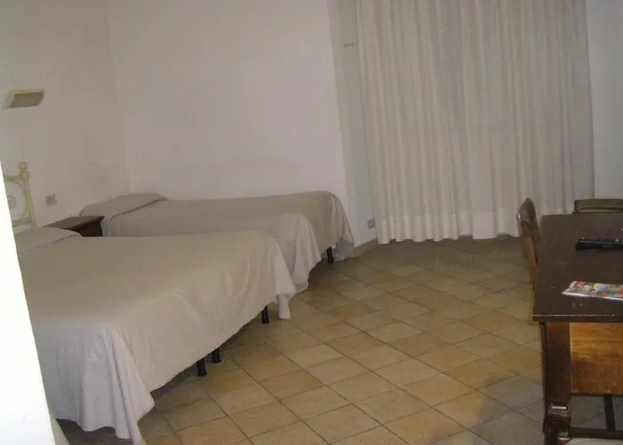 알베르고 캐논 도로 호텔 2*